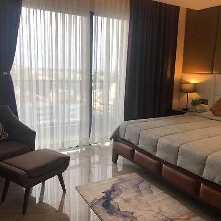 One Euphoria Prime Suite Hotel Angeles Dış mekan fotoğraf