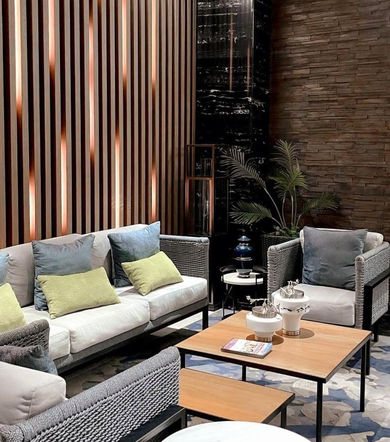 One Euphoria Prime Suite Hotel Angeles Dış mekan fotoğraf