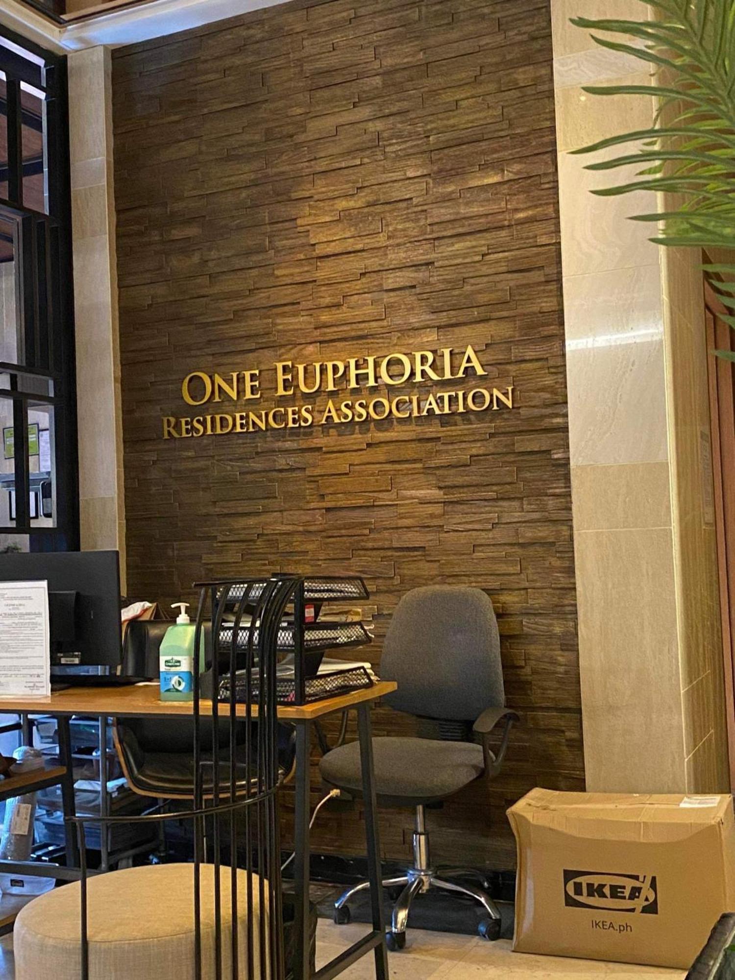 One Euphoria Prime Suite Hotel Angeles Dış mekan fotoğraf