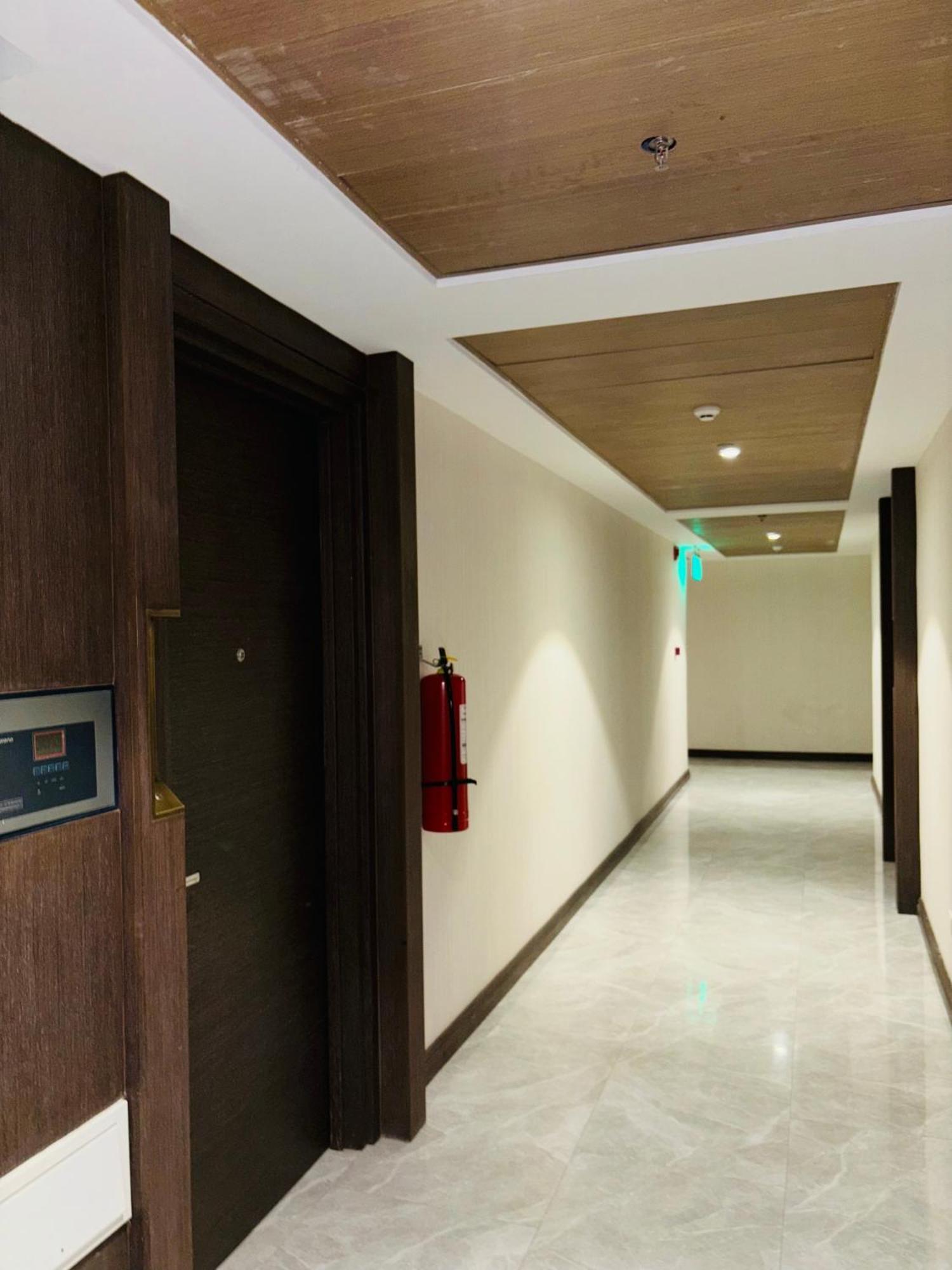 One Euphoria Prime Suite Hotel Angeles Dış mekan fotoğraf